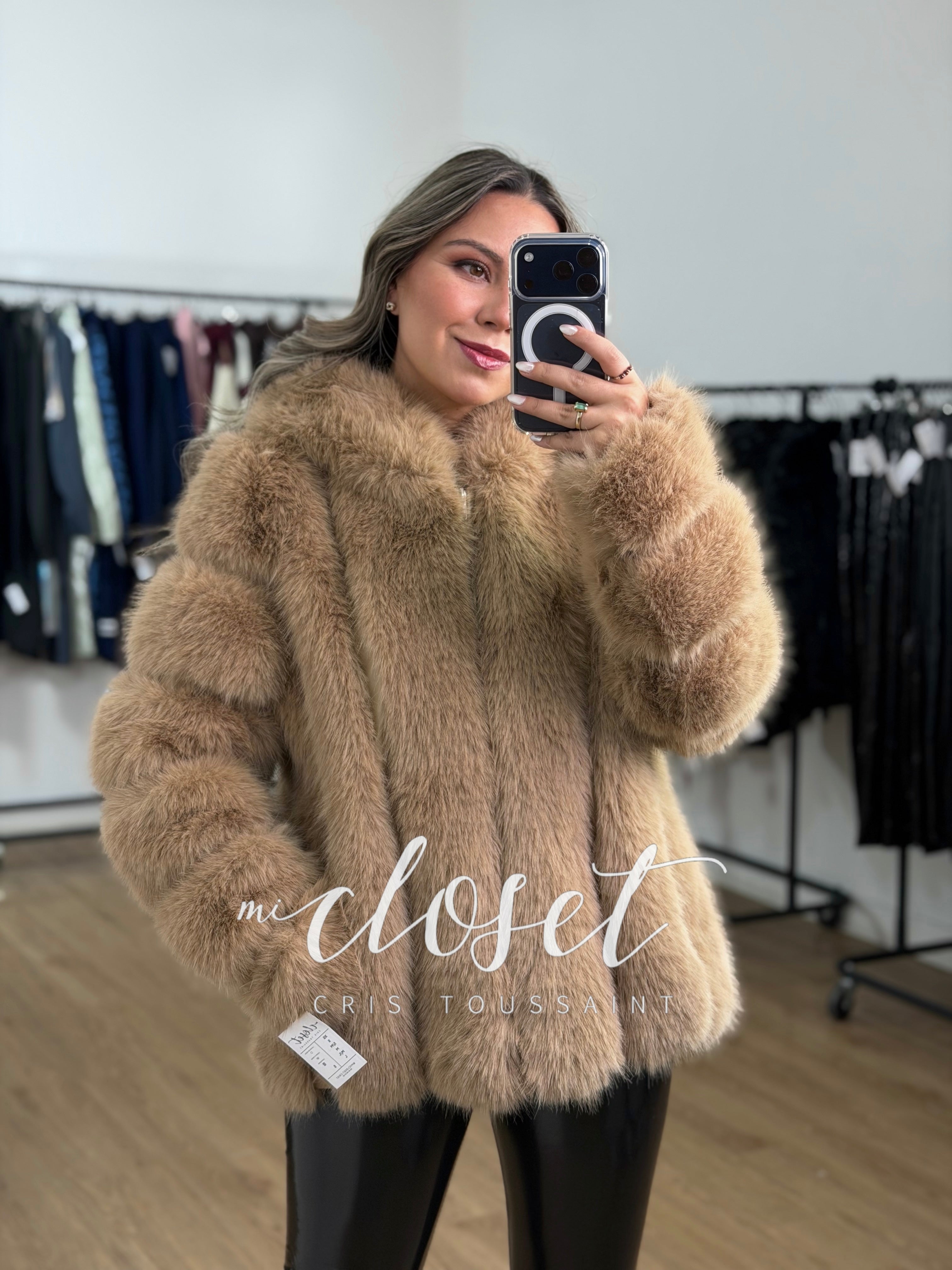 CHAMARRA DE MINK SINTÉTICO Y EFECTO PIEL, CON GORRO, EXCELENTE CALIDAD