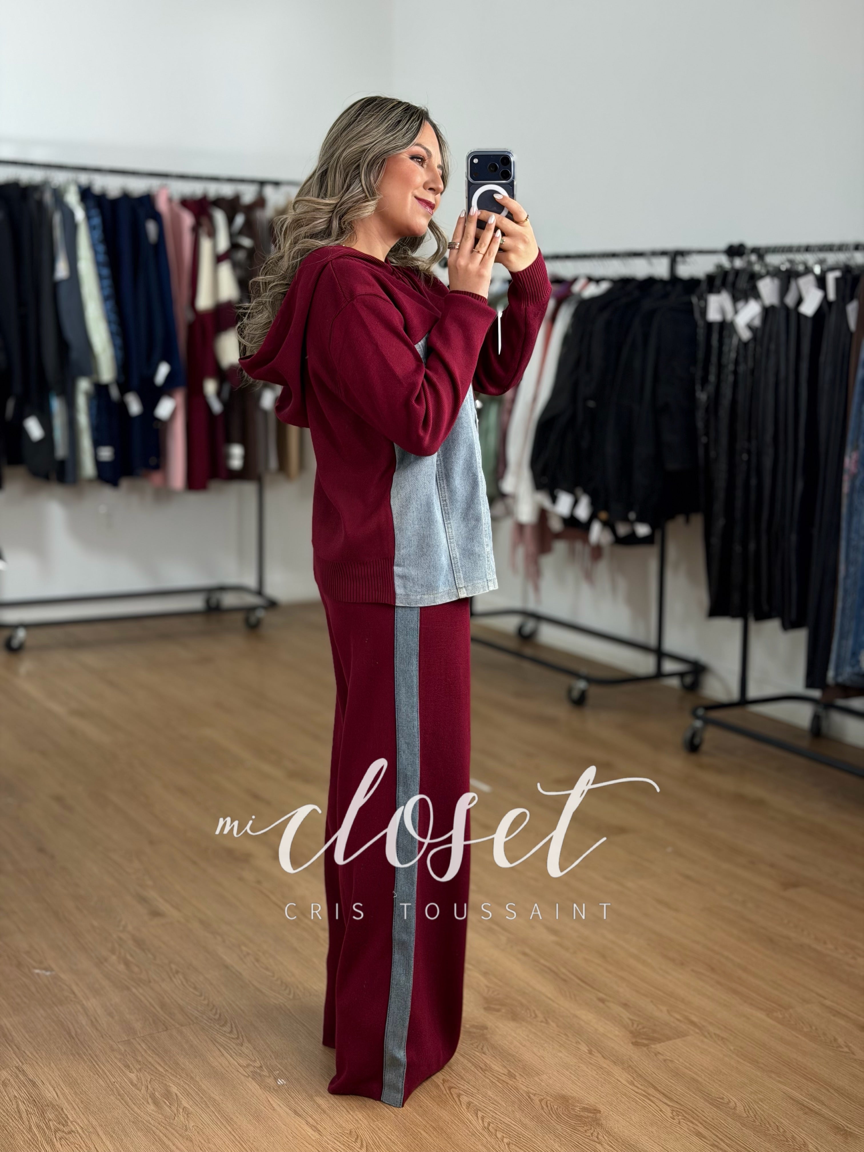 CONJUNTO DE PANTS Y HOODIE CON GORRO DOBLE TEXTURA