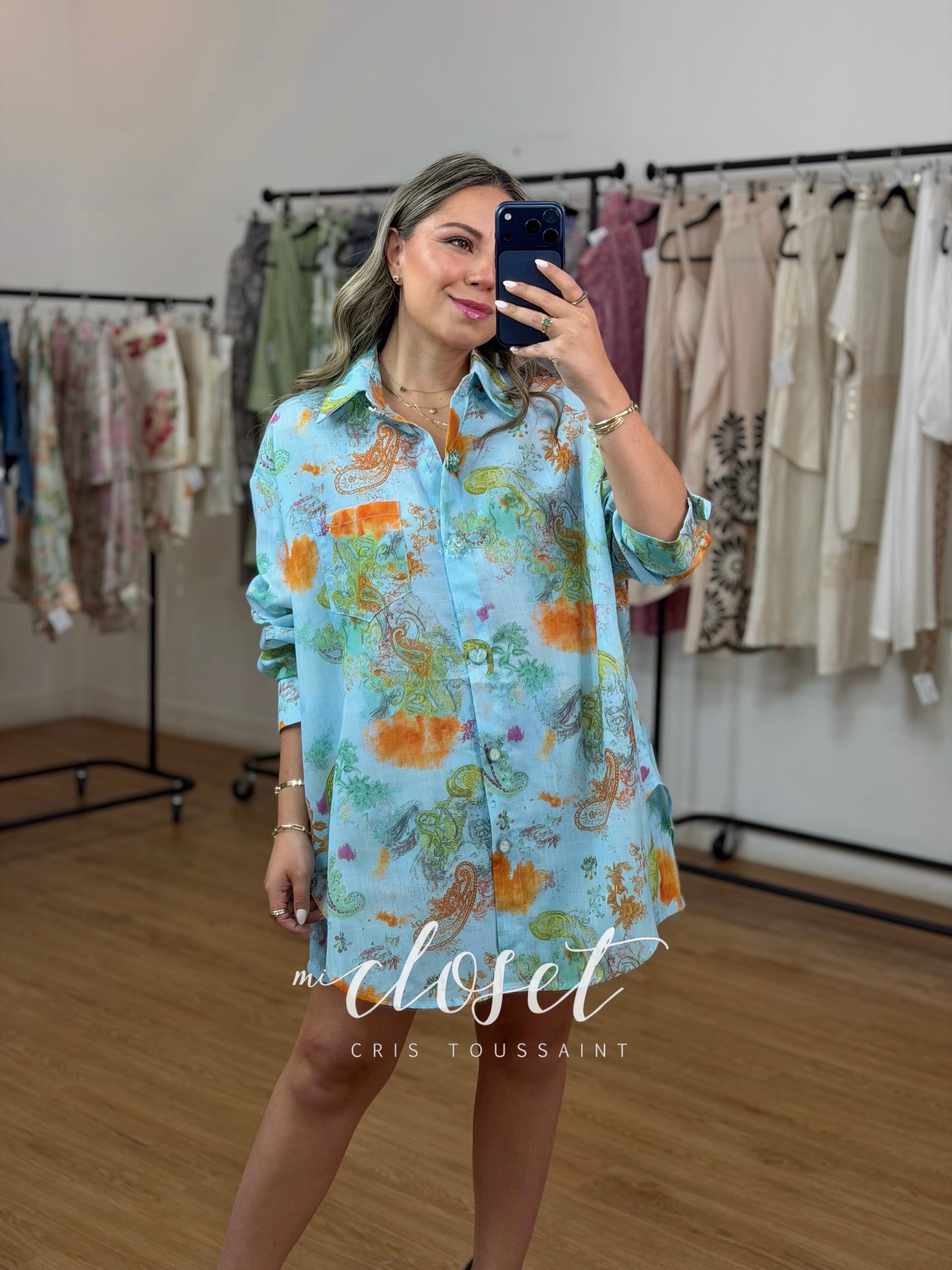 CONJUNTO TIPO LINO ESTAMPADO DE SHORT (FORRO ABAJO) Y CAMISA OVERSIZED, DETALLE EN BOTONES