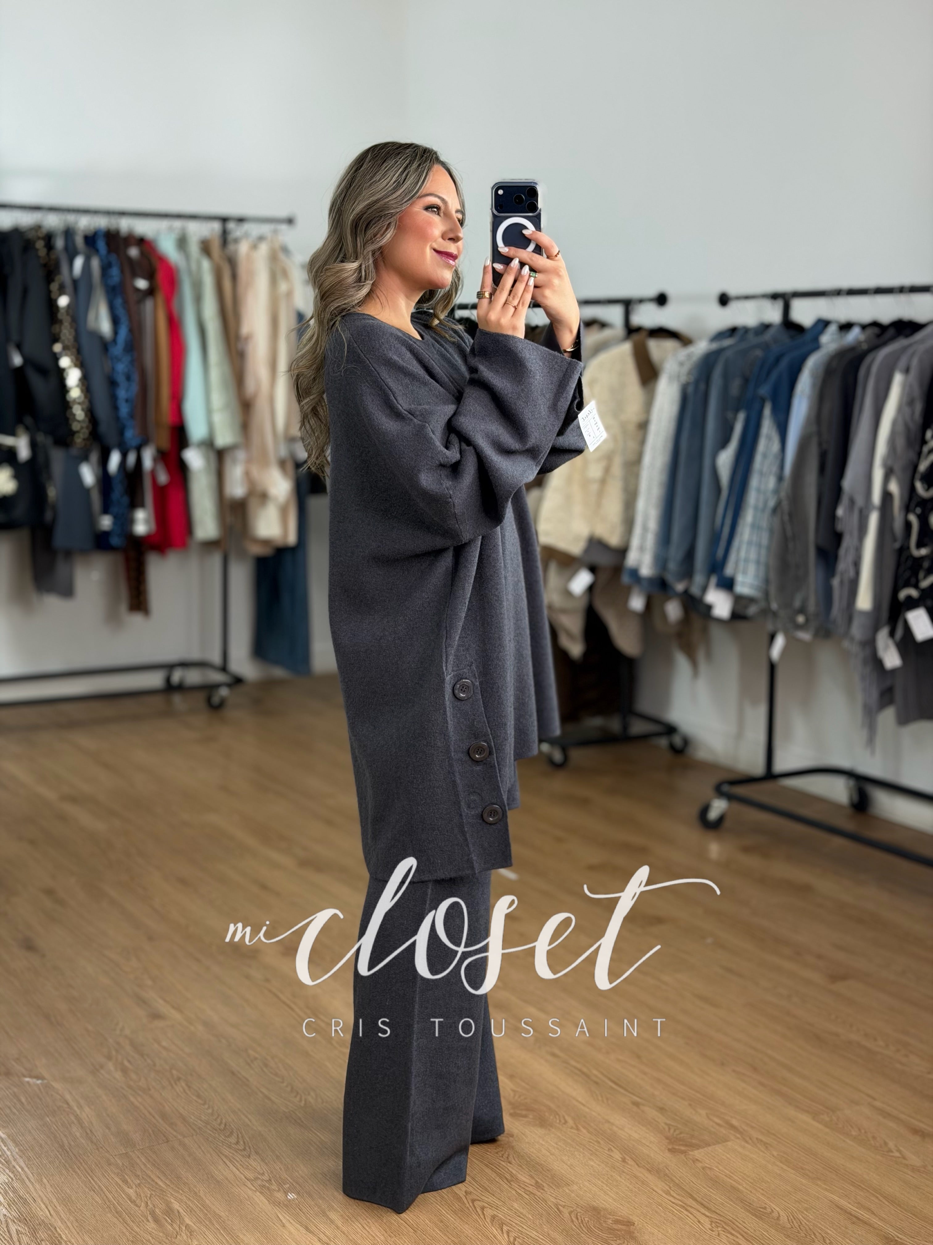 CONJUNTO DE PANTS CON SWEATER LARGO (OVERSIZED) BOTONES EN COSTADOS