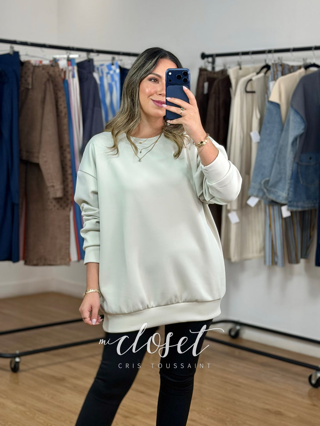 Hoodie semi gruesa, larga afelpada por dentro