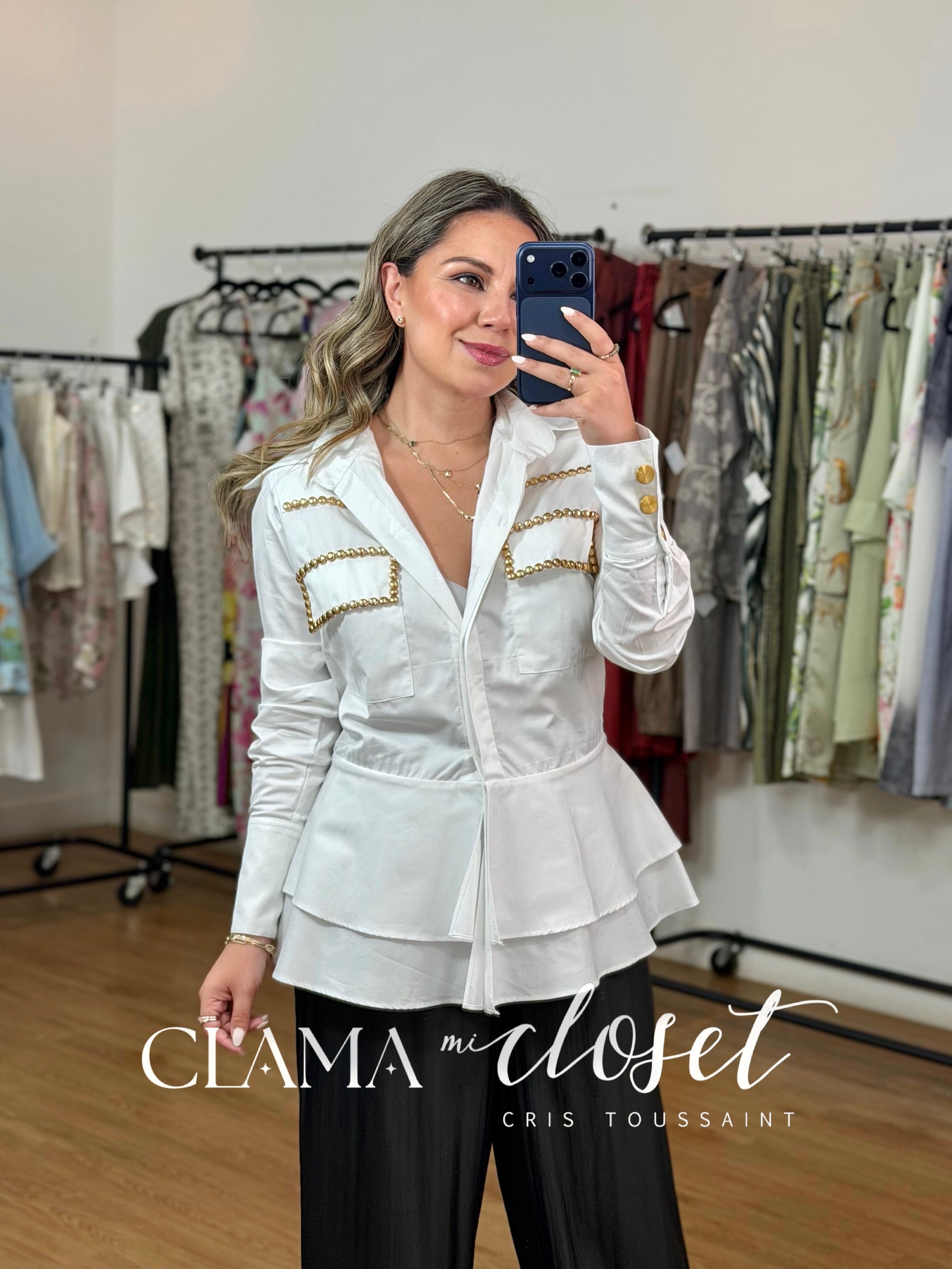 CAMISA DE ALGODÓN CORTE PEPLUM CON ESTOPEROLES Y BOTÓN DORADO CLAMA