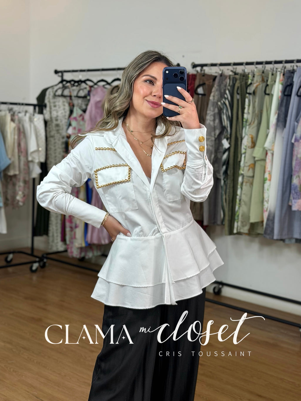 CAMISA DE ALGODÓN CORTE PEPLUM CON ESTOPEROLES Y BOTÓN DORADO CLAMA