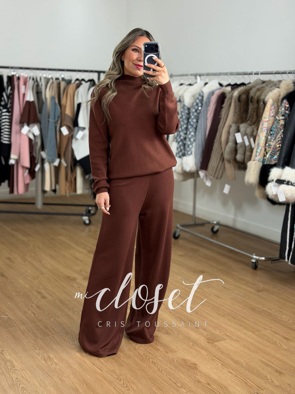 CONJUNTO BÁSICO CON CUELLO DE TORTUGA SÚPER CALIENTITO (PANTALÓN LARGO Y AMPLIO)