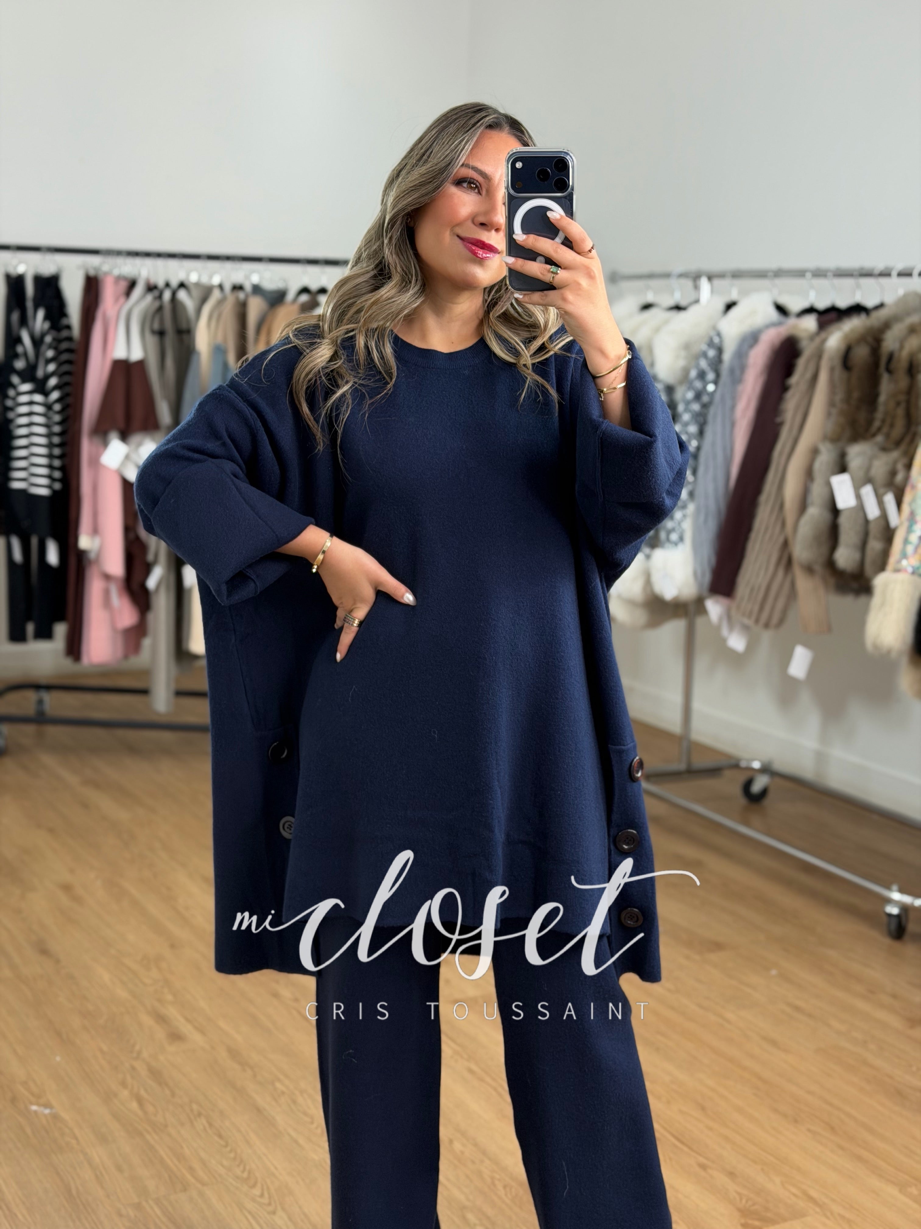 CONJUNTO DE PANTS CON SWEATER LARGO (OVERSIZED) BOTONES EN COSTADOS