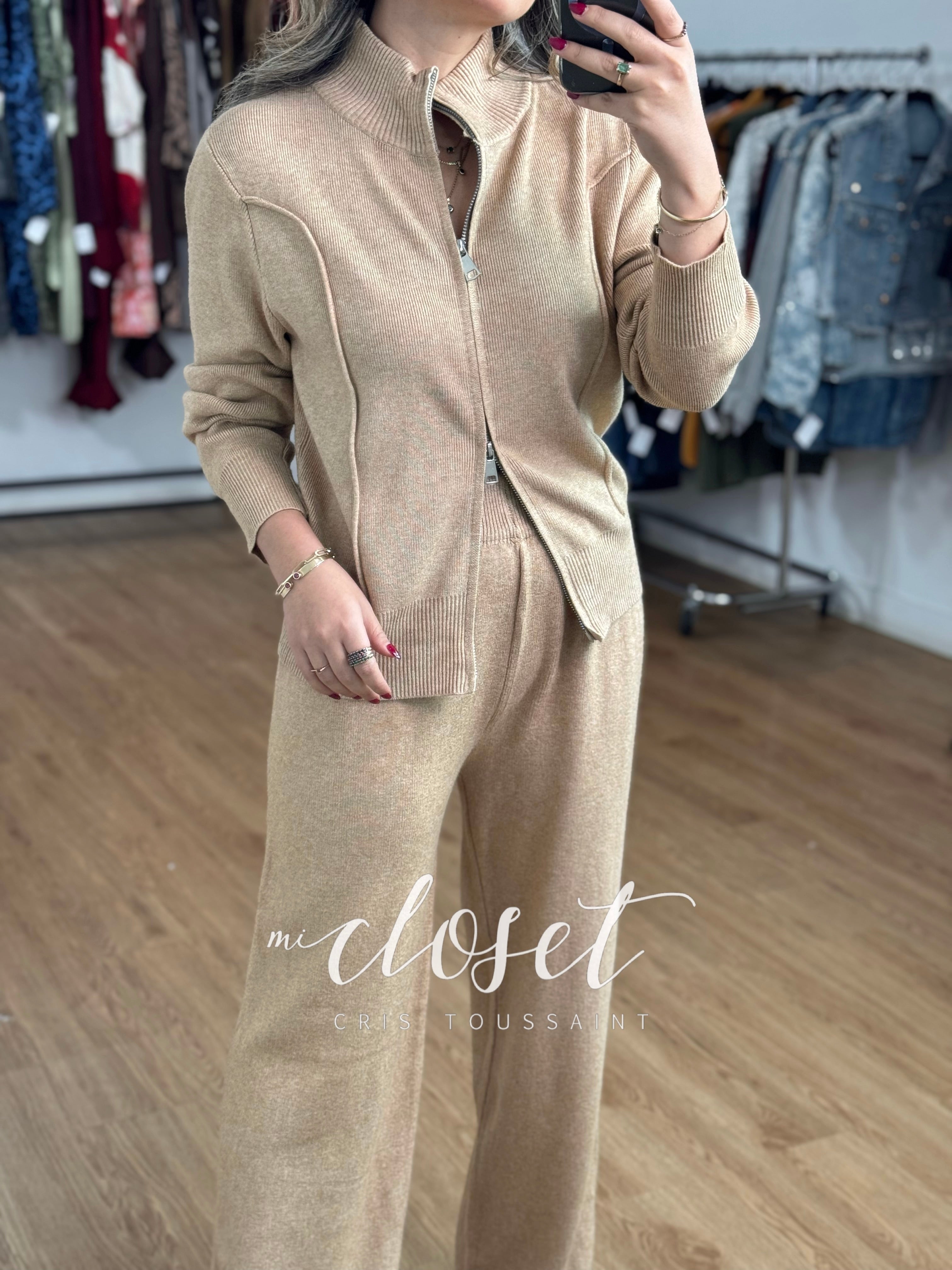 CONJUNTO DE PANTS Y HOODIE CON DOBLE CIERRE
