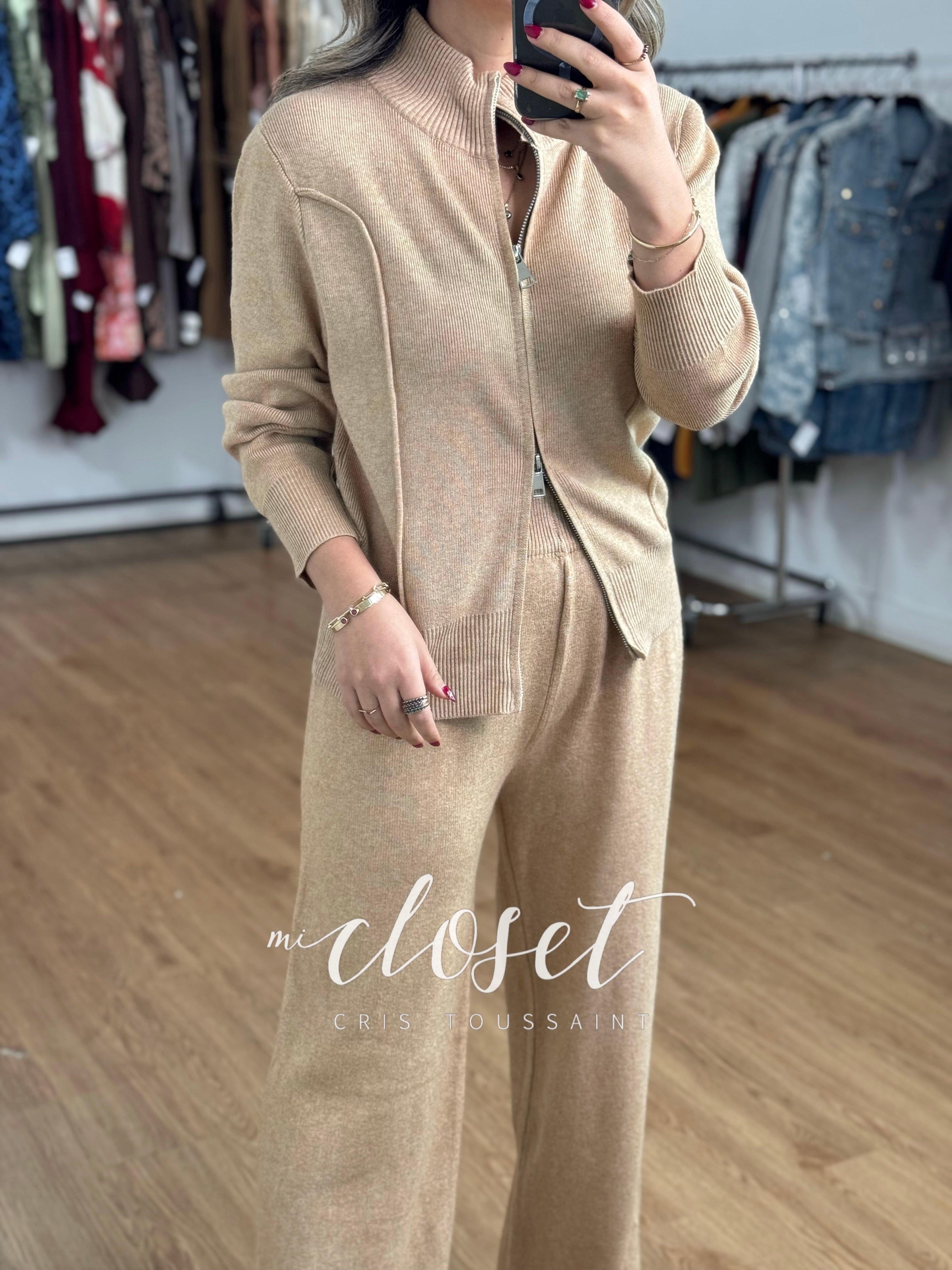CONJUNTO DE PANTS Y HOODIE CON DOBLE CIERRE