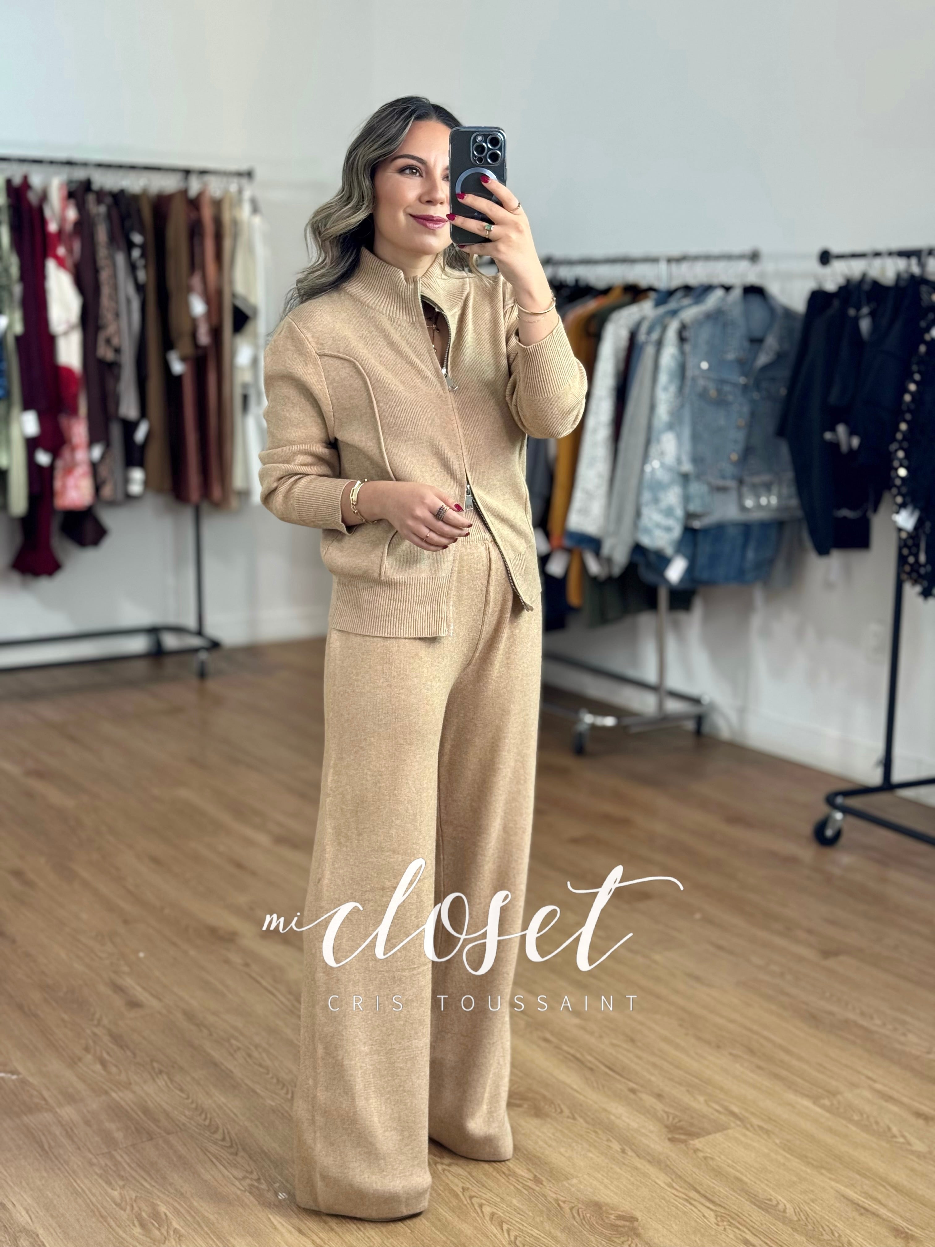 CONJUNTO DE PANTS Y HOODIE CON DOBLE CIERRE