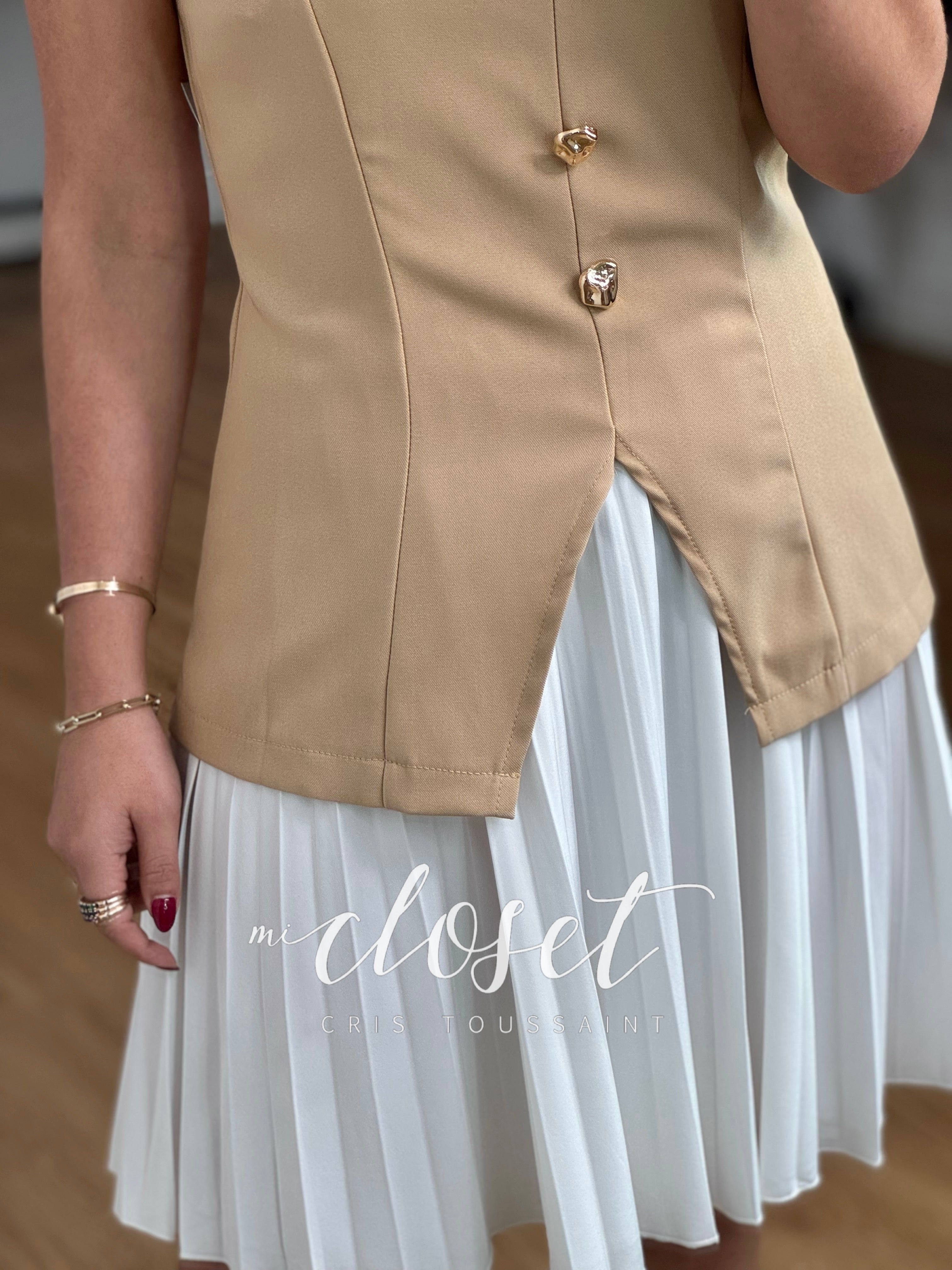 VESTIDO CON CHALECO ADHERIDO