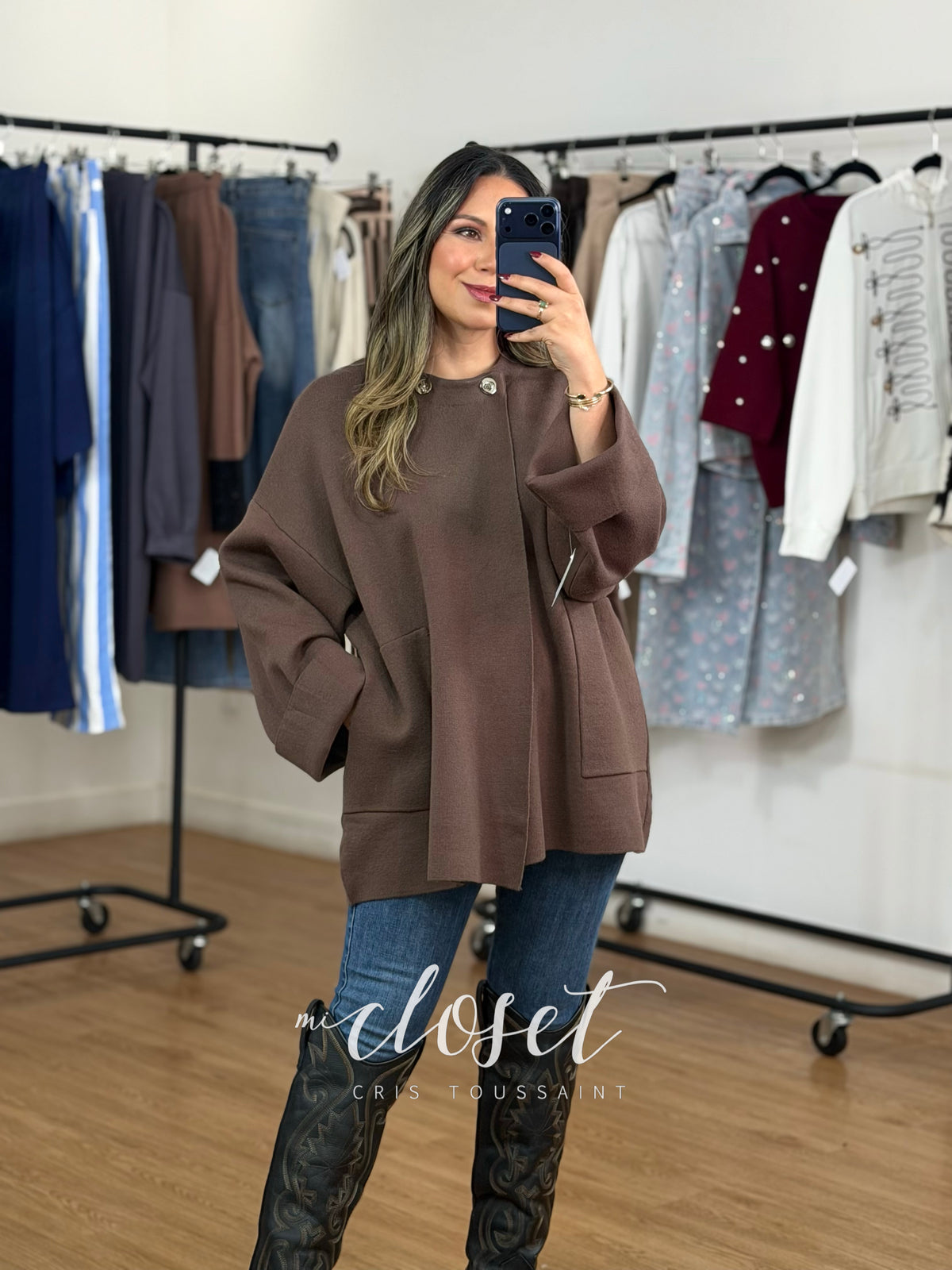 SWEATER TIPO CAPA OVERSIZED MANGA ANCHA (LARGA) CON BORDES EN CUELLO