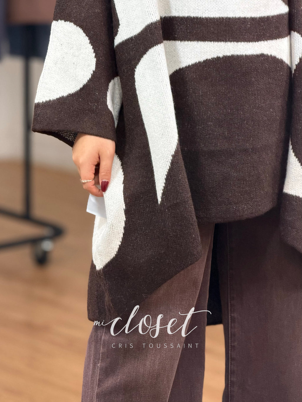 SWEATER OVERSIZED SEMI GRUESO CON MANGA 3/4