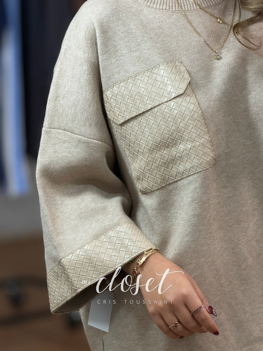 CONJUNTO SEMI GRUESO SÚPER SUAVE CON DETALLES TRENZADOS TIPO PIEL