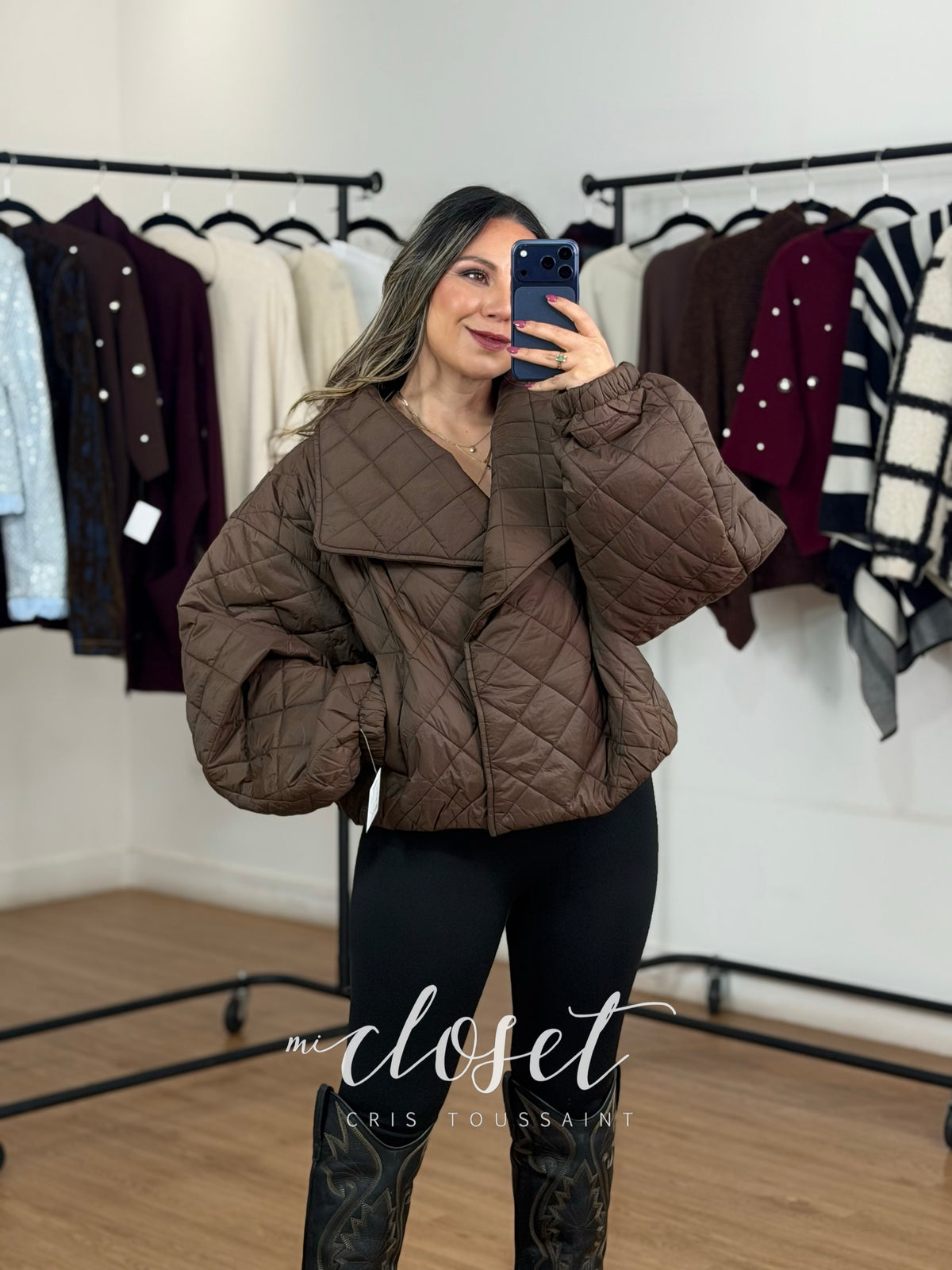 CHAMARRA OVERSIZED SEMI LIGERA (NO PESA), COTA CON FORRO