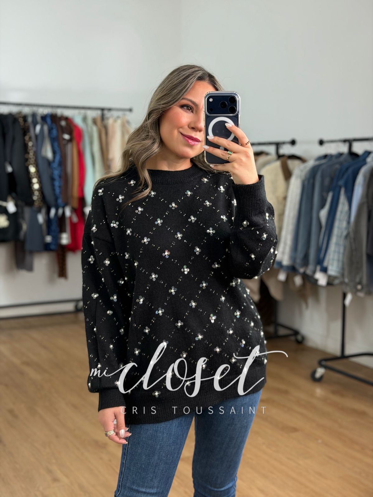 SWEATER CON PERLITAS, LENTEJUELA Y CHAQUIRA