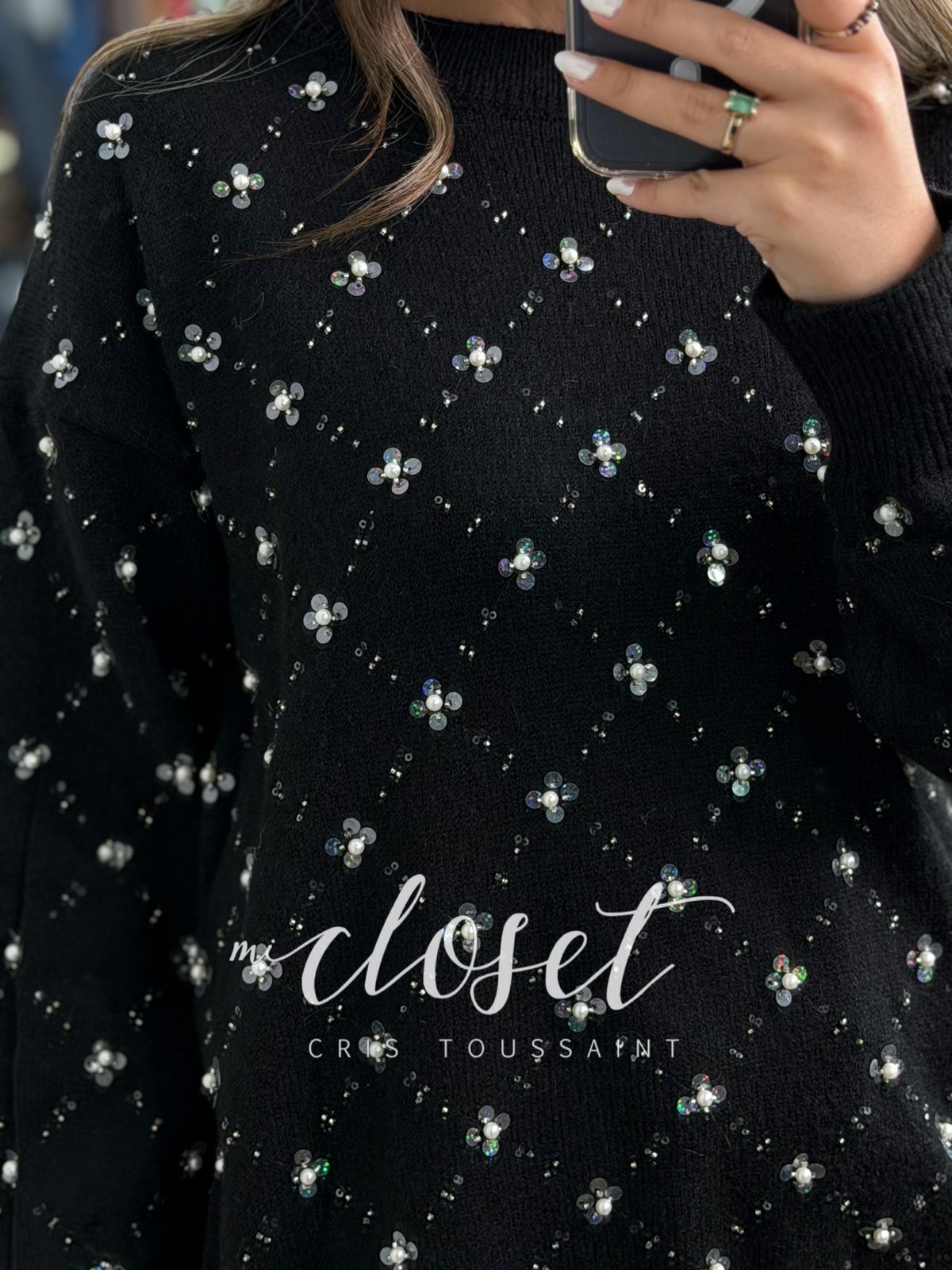 SWEATER CON PERLITAS, LENTEJUELA Y CHAQUIRA