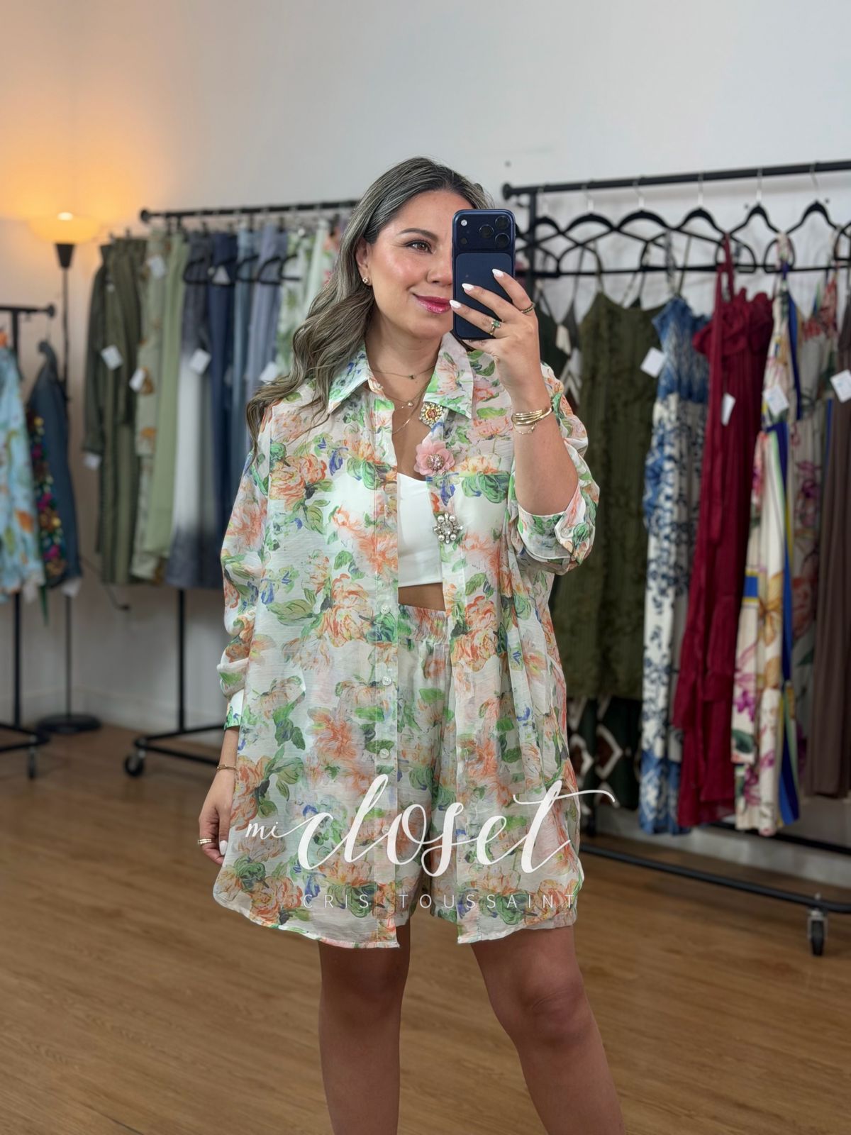 CONJUNTO DE SHORT Y CAMISA VAPOROSO, SEMI TRANSPARENTE; BOTONES GRANDES (SHORT CON FORRO)