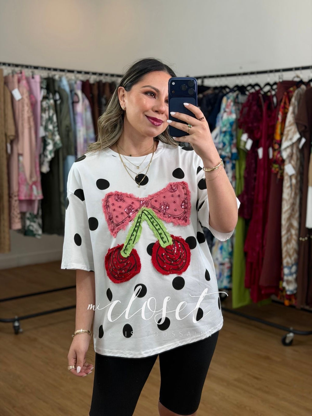 TEESHIRT OVERSIZED DE LUNARES CON PEDRERÍA Y LENTEJUELA