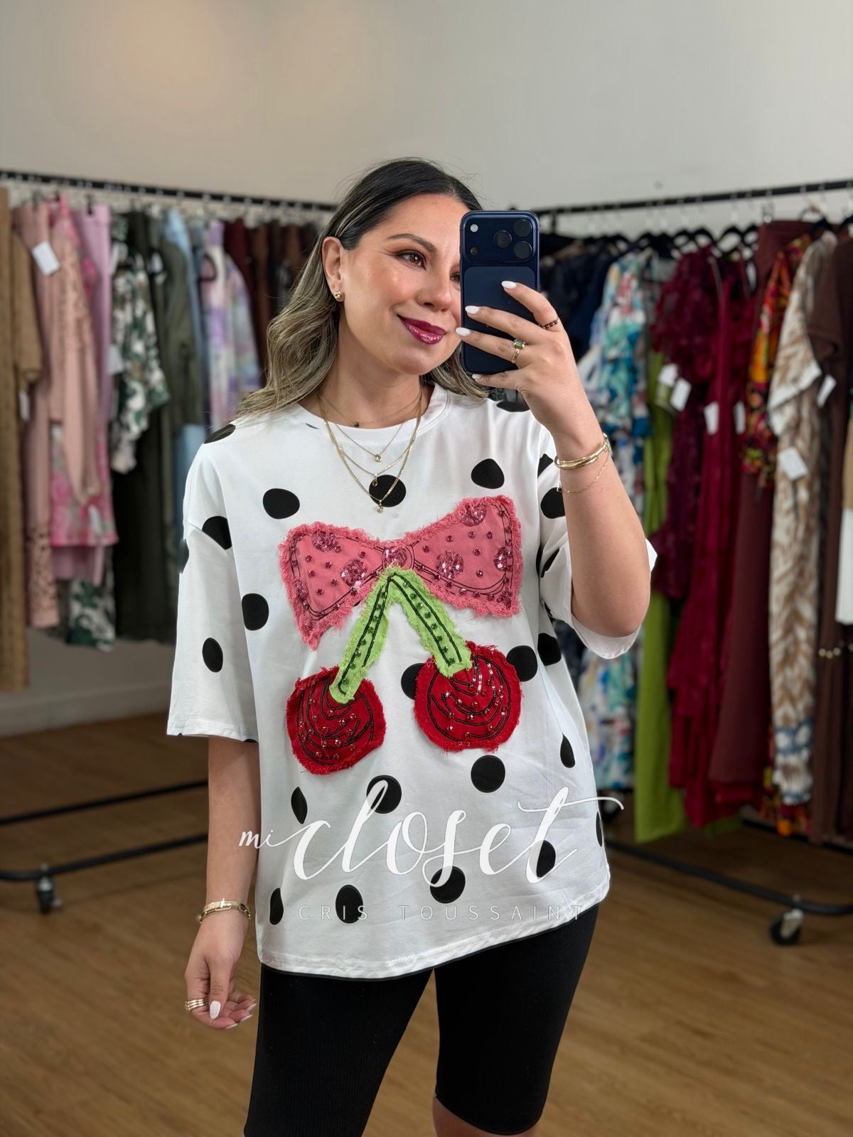TEESHIRT OVERSIZED DE LUNARES CON PEDRERÍA Y LENTEJUELA